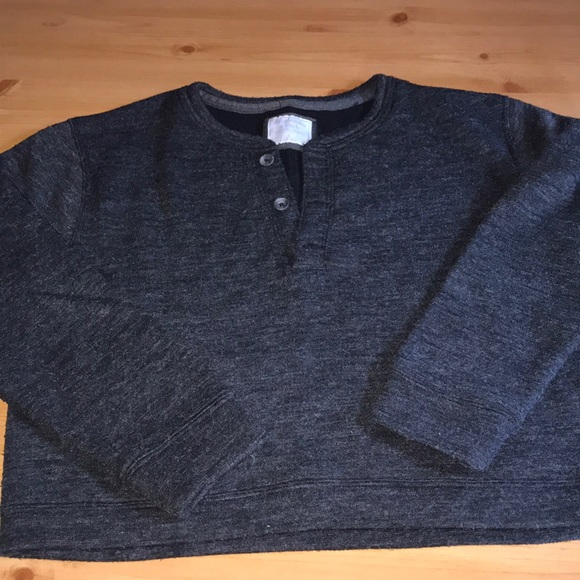 Abercrombie & Fitch Other - Abercrombie & Fitch Crop Long Sleeve Top
